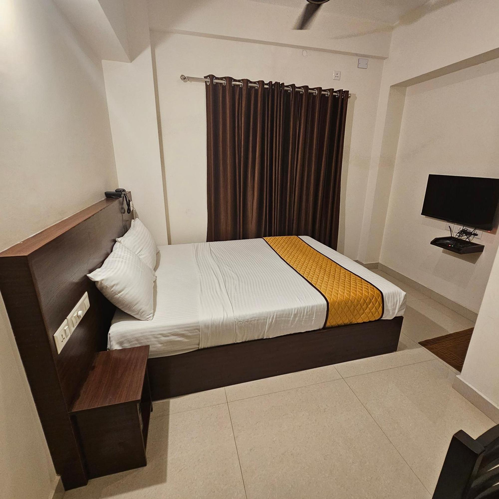 Blueway Residency Downtown Hotel Thiruvananthapuram Zewnętrze zdjęcie